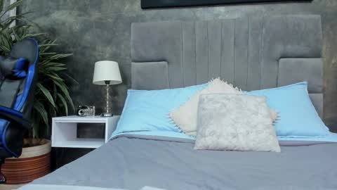 Bruce Hans online show from October 2025 11:42:01 AM