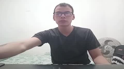 Snapshot of bruce_kane69 chatting on February 2025 01:17:02 PM Bruce Kane online show from February 2025 01:17:02 PM