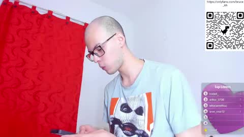 Snapshot of bruce_kane69 chatting on March 2025 04:10:01 PM Bruce Kane online show from March 2025 04:10:01 PM