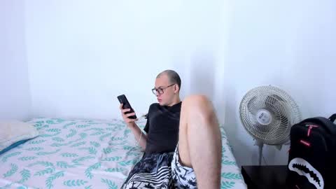 Snapshot of bruce_kane69 chatting on March 2025 03:45:02 PM Bruce Kane online show from March 2025 03:45:02 PM