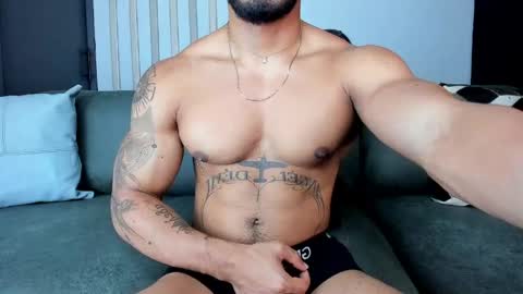 Snapshot of bruce_roldan chatting on May 2026 07:09:02 PM bruce roldan online show from May 2026 07:09:02 PM