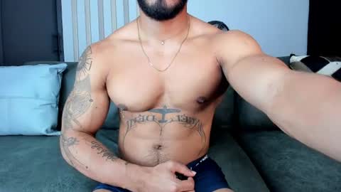 Snapshot of bruce_roldan chatting on June 2026 01:14:01 AM bruce roldan online show from June 2026 01:14:01 AM