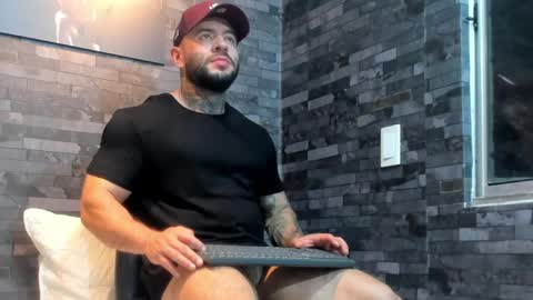 brucedallas online show from April 2026 02:34:01 AM