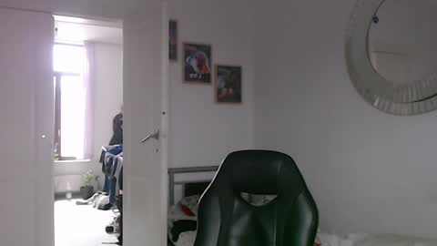 Snapshot of brucemf chatting on February 2025 10:30:01 AM Bruce online show from February 2025 10:30:01 AM