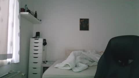 Snapshot of brucemf chatting on February 2026 08:00:02 AM Bruce online show from February 2026 08:00:02 AM