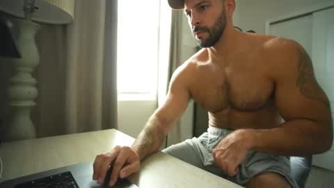 onlyfans BRUCESTRYKER online show from April 2026 04:07:01 PM