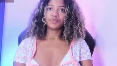 Lady  online show from January 2025 08:54:01 PM