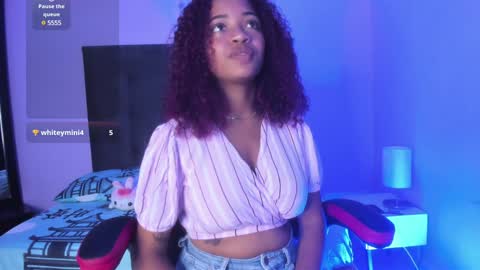 Lady  online show from January 2025 02:25:01 PM