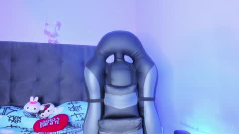 Lady  online show from January 2025 10:01:01 PM