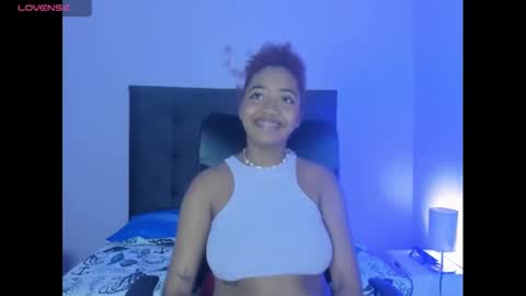 Lady  online show from February 2025 12:48:01 AM