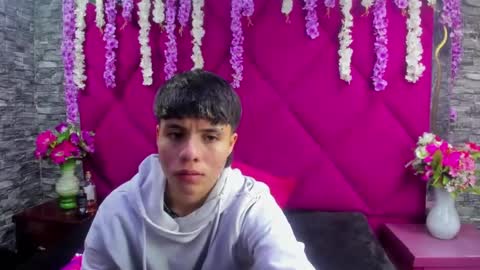 Bruno Cruz online show from September 2025 02:48:02 AM