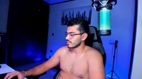 Bruno online show from February 2025 08:29:02 PM