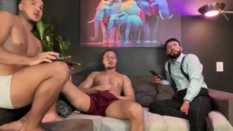 Andres Suarez online show from November 2025 01:27:02 AM