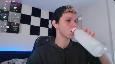 bryamado online show from October 2025 12:49:02 PM