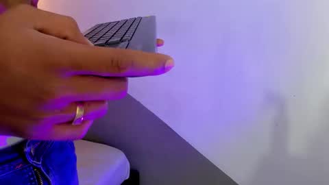 Snapshot of bryan_robayo5 chatting on February 2026 11:31:02 AM Bryan online show from February 2026 11:31:02 AM