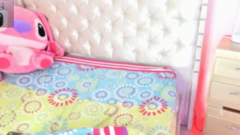 Snapshot of bryonny_ chatting on December 2024 04:53:02 PM Carly online show from December 2024 04:53:02 PM