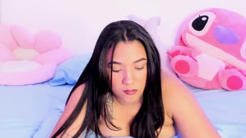 Snapshot of bryonny_ chatting on January 2025 04:11:01 PM Carly online show from January 2025 04:11:01 PM