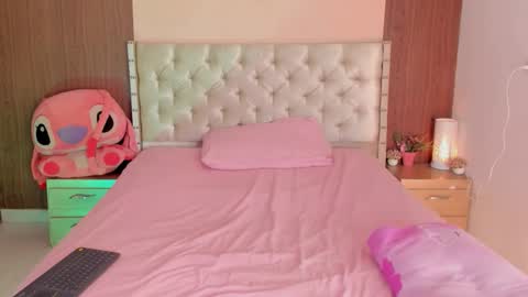 Snapshot of bryonny_ chatting on October 2025 12:27:01 PM Carly online show from October 2025 12:27:01 PM