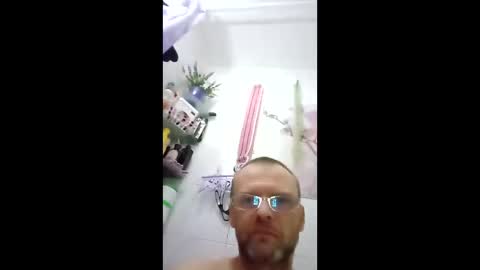 Snapshot of btfhhyivf chatting on November 2025 02:21:02 PM Bes online show from November 2025 02:21:02 PM