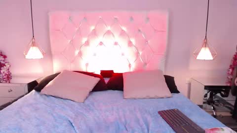 Cherry Lady online show from October 2025 08:19:01 PM