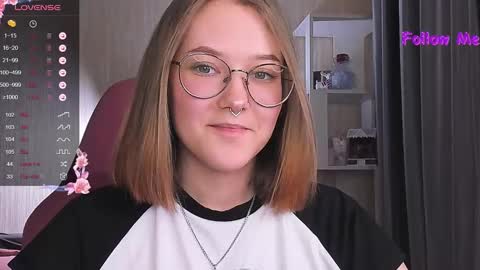 Snapshot of bubble_bunny chatting on December 2024 12:52:01 AM Ruby online show from December 2024 12:52:01 AM