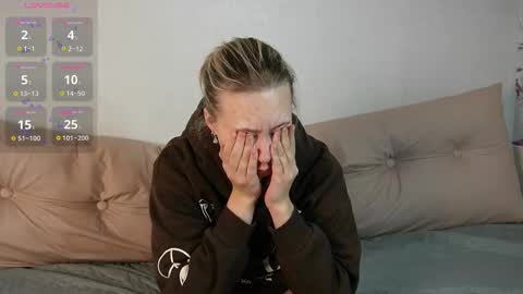 Snapshot of bubblebbb chatting on November 2025 04:11:02 AM Sabrina online show from November 2025 04:11:02 AM