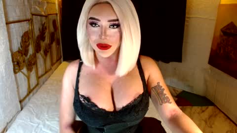 Snapshot of buena_fortuna chatting on September 2025 09:20:01 AM Lucienne online show from September 2025 09:20:01 AM
