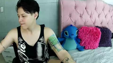 Snapshot of bug2025 chatting on December 2025 02:53:02 AM bug2025 online show from December 2025 02:53:02 AM