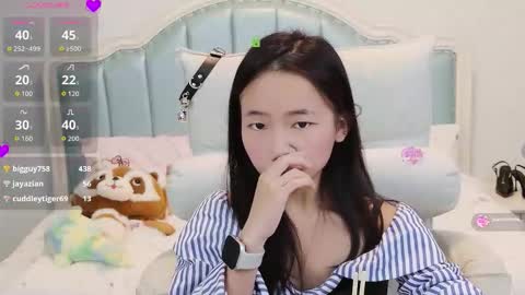 Sandy----xx online show from November 2025 12:59:03 PM