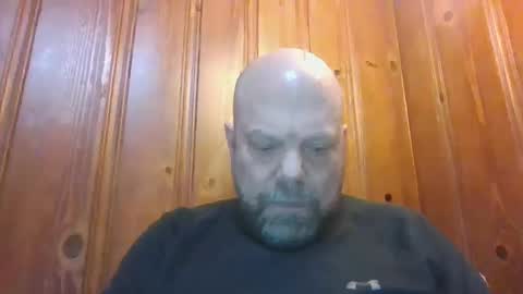 Snapshot of bulldog302w chatting on February 2025 03:35:01 PM bulldog302w online show from February 2025 03:35:01 PM