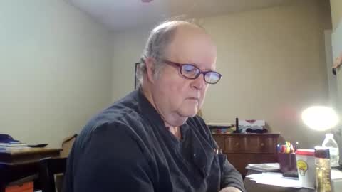 bullfrogg5050 online show from February 2026 06:23:02 PM