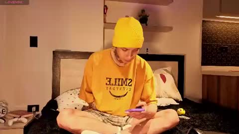 Tonny online show from June 2026 09:59:01 PM