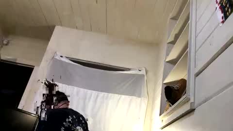 bunniandcryme online show from November 2025 04:55:02 AM