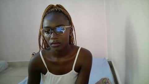 bunny_bliss1 online show from May 2026 11:15:01 AM