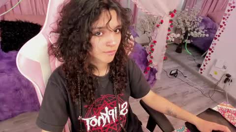 Bunny  online show from September 2025 01:04:01 PM