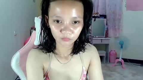 bunny_flower18 online show from February 2025 02:22:02 PM