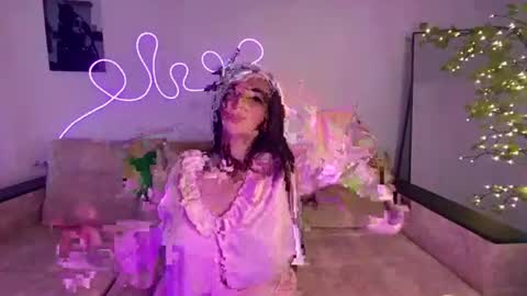 Molly online show from July 2026 09:35:02 AM