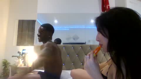 bunnyandbuck online show from September 2025 10:53:02 PM