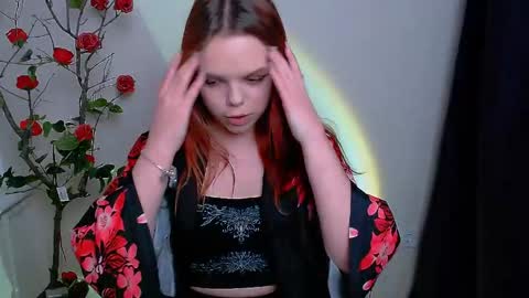 Snapshot of bunnybloom_ chatting on April 2026 08:33:02 PM Ariel online show from April 2026 08:33:02 PM