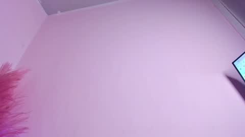 Snapshot of bunnyleahxxx chatting on February 2025 07:41:02 PM ANASTASIA online show from February 2025 07:41:02 PM