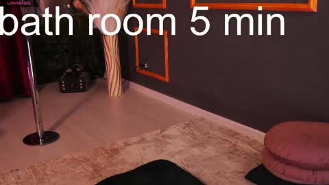 Emma online show from April 2026 07:07:02 PM