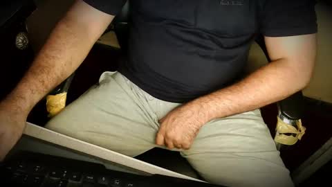 Hairy Arabian online show from October 2025 03:40:01 AM