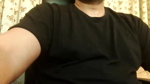 Snapshot of burlymonster chatting on February 2026 11:42:02 PM Hairy Arabian online show from February 2026 11:42:02 PM