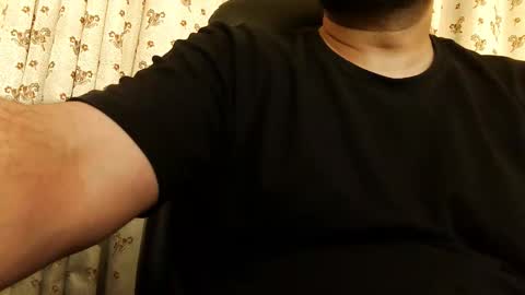 Snapshot of burlymonster chatting on February 2026 04:30:01 AM Hairy Arabian online show from February 2026 04:30:01 AM