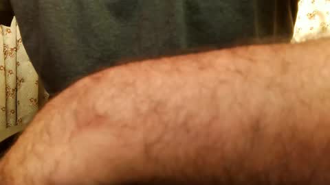 Snapshot of burlymonster chatting on February 2026 10:19:01 PM Hairy Arabian online show from February 2026 10:19:01 PM