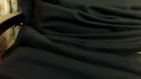 Snapshot of burlymonster chatting on February 2026 04:01:02 AM Hairy Arabian online show from February 2026 04:01:02 AM