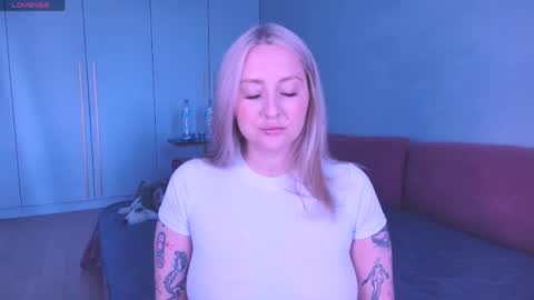 Snapshot of burn_lissa chatting on May 2026 03:28:01 PM Lissa online show from May 2026 03:28:01 PM