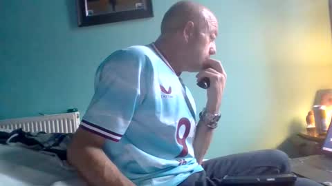 burnleyguy1977 online show from June 2026 04:47:02 AM