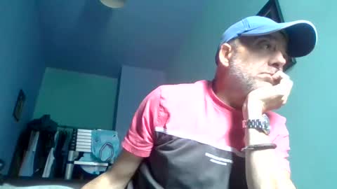 burnleyguy1977 online show from June 2026 10:32:01 AM