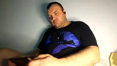 Snapshot of bury703709 chatting on January 2025 09:52:01 AM Creazy dad online show from January 2025 09:52:01 AM